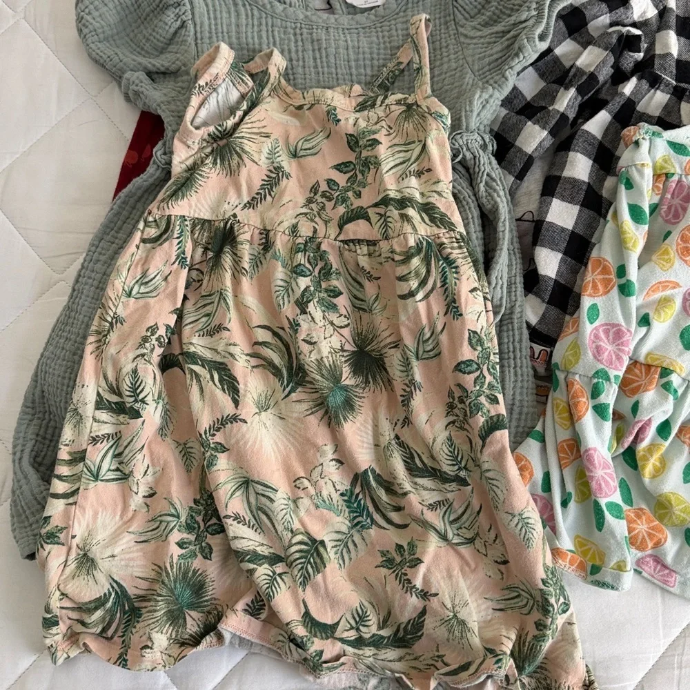 Old Navy Kids Dress Set - Red, Black, Green, Cream